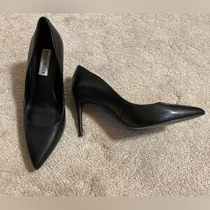 Genuine Leather Black Steve Madden Pumps